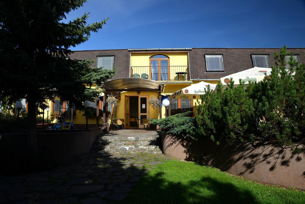 Penzion Agrothermal Bešeňová Exterior foto
